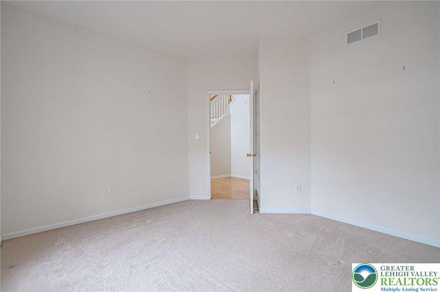 7120 Tuscany Drive, Lower Macungie Twp, PA 18062