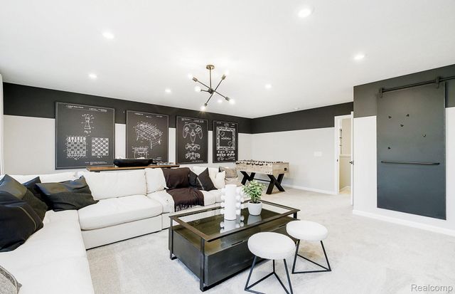 6275 Marsh Road, Pittsfield Charter Township, MI 48197