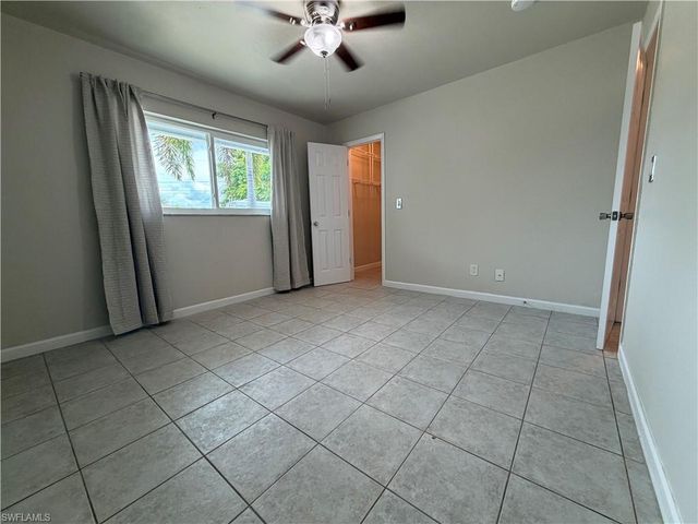 2601 47th TER SW B, Naples, FL 34116
