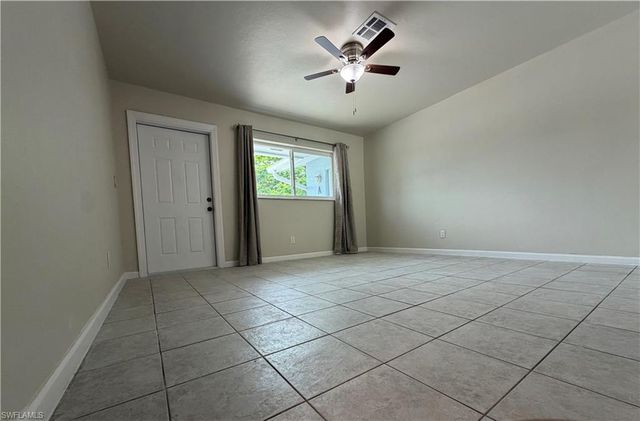 2601 47th TER SW B, Naples, FL 34116