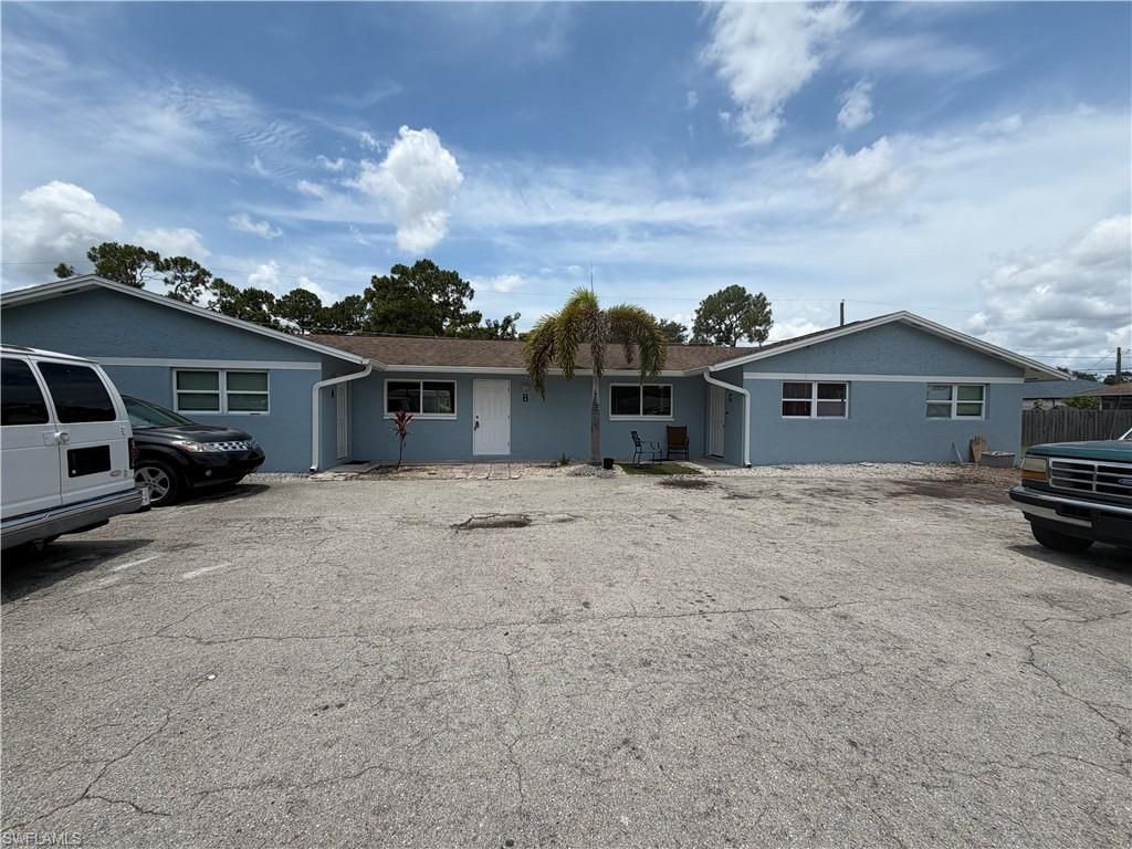 2601 47th TER SW B, Naples, FL 34116