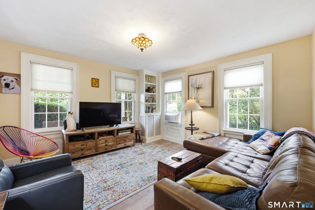 124 Main Street, East Hampton, CT 06424