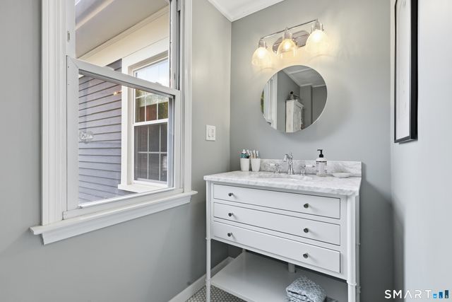 124 Main Street, East Hampton, CT 06424