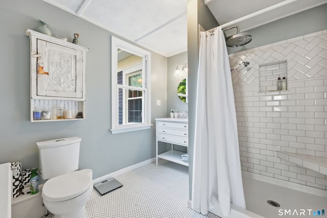 124 Main Street, East Hampton, CT 06424