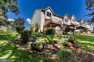 2256 OLD HOLLOW RD, Mechanicsburg, PA 17055