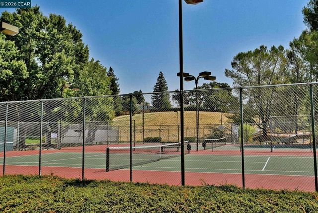 770 Highbridge Ln, Danville, CA 94526