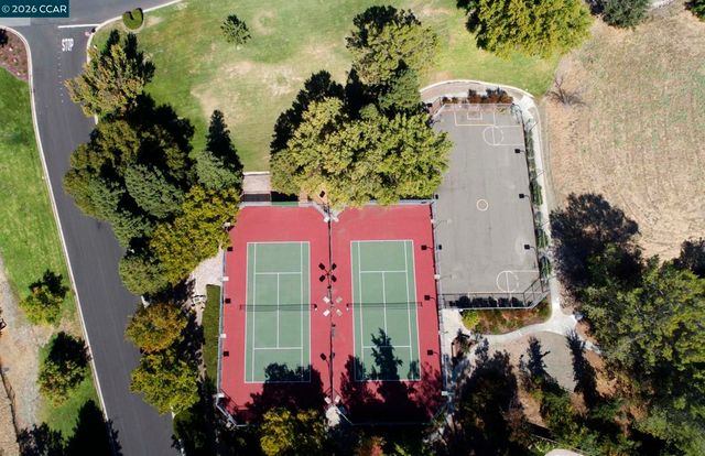 770 Highbridge Ln, Danville, CA 94526