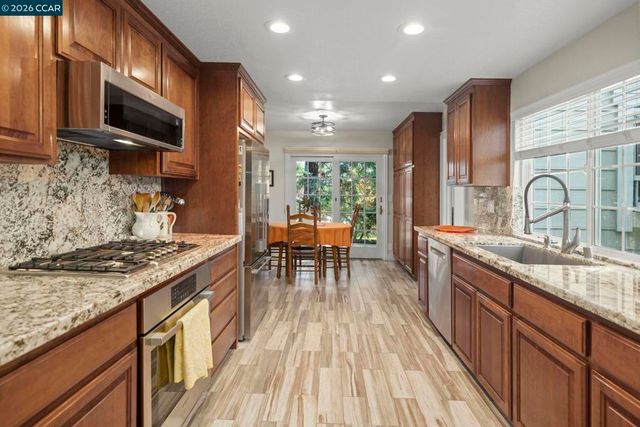 770 Highbridge Ln, Danville, CA 94526