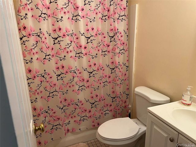 42-16 Rockaway Beach Boulevard 1st Fl, Far Rockaway, NY 11691