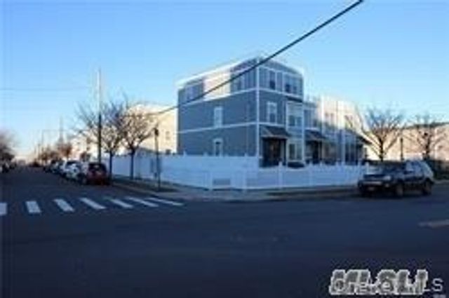 42-16 Rockaway Beach Boulevard 1st Fl, Far Rockaway, NY 11691
