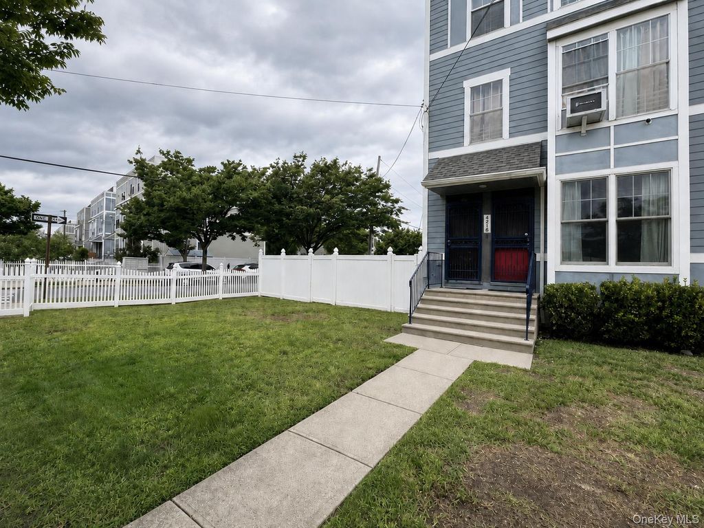 42-16 Rockaway Beach Boulevard 1st Fl, Far Rockaway, NY 11691