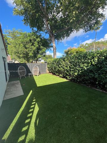 17839 NW 63rd Ct, Hialeah, FL 33015