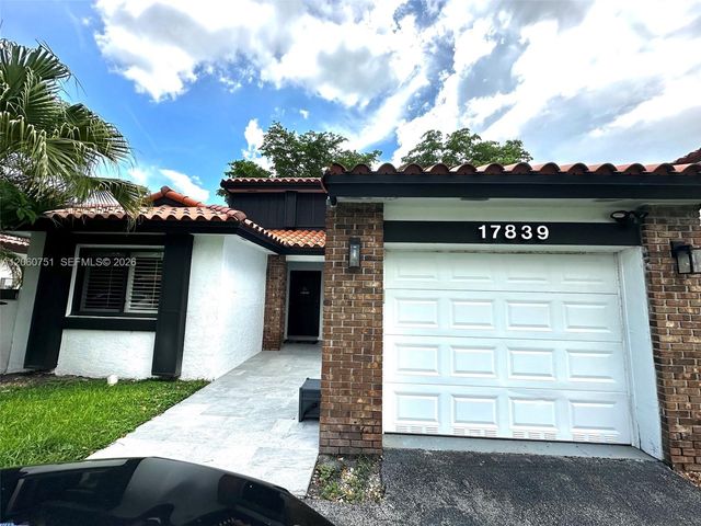 17839 NW 63rd Ct, Hialeah, FL 33015