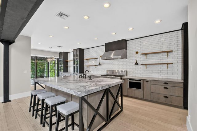 2881 Polo Island Drive, Wellington, FL 33414