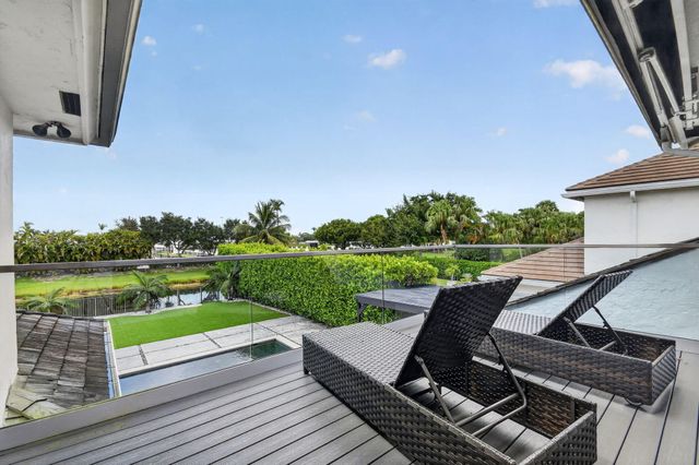2881 Polo Island Drive, Wellington, FL 33414