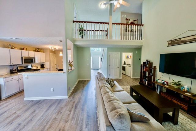 225 Shadetree Lane, Lawrenceville, GA 30044