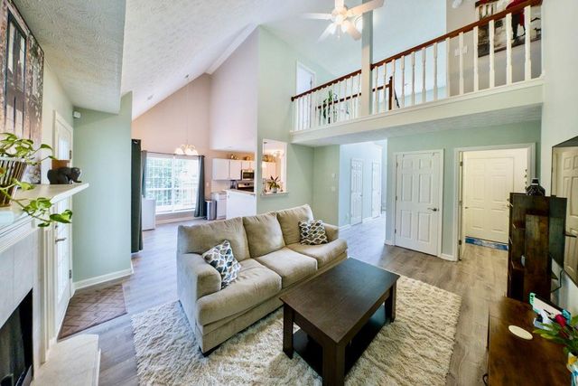 225 Shadetree Lane, Lawrenceville, GA 30044