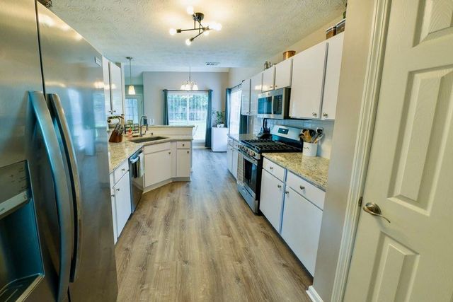 225 Shadetree Lane, Lawrenceville, GA 30044