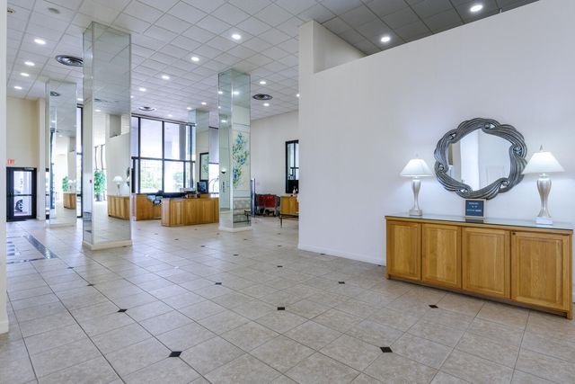 3589 S Ocean Boulevard 801, South Palm Beach, FL 33480