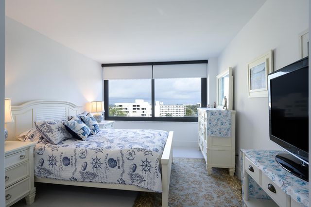 3589 S Ocean Boulevard 801, South Palm Beach, FL 33480