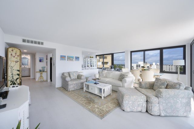 3589 S Ocean Boulevard 801, South Palm Beach, FL 33480