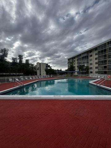 2859 Leonard Dr G307, Aventura, FL 33160