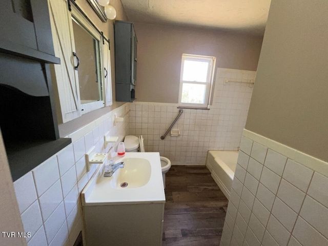 1921 Hinkle Drive, Morristown, TN 37814