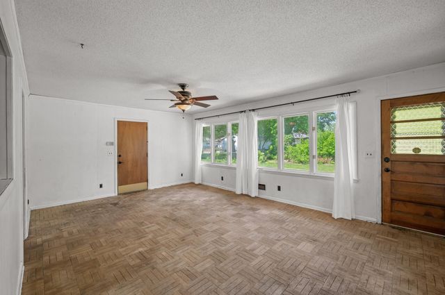 6220 7th Street NE, Fridley, MN 55432