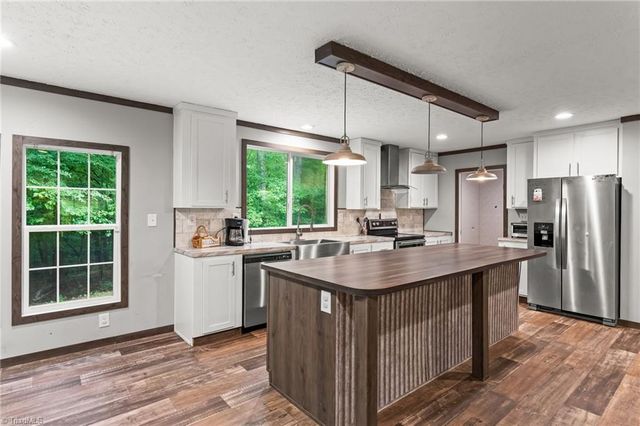 194 Lakefield Road, Stokesdale, NC 27357