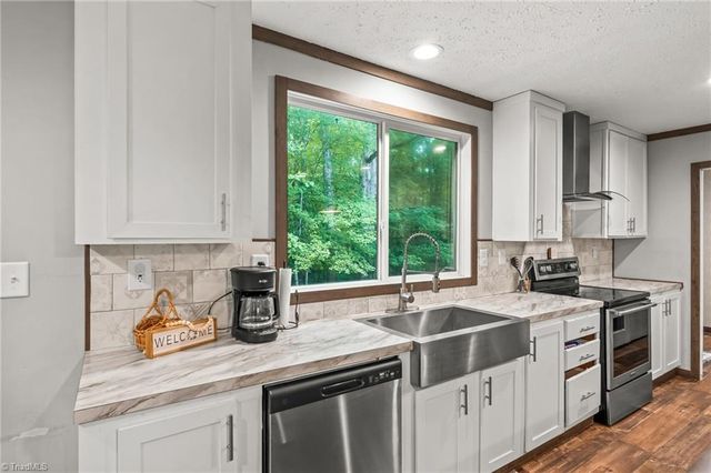 194 Lakefield Road, Stokesdale, NC 27357