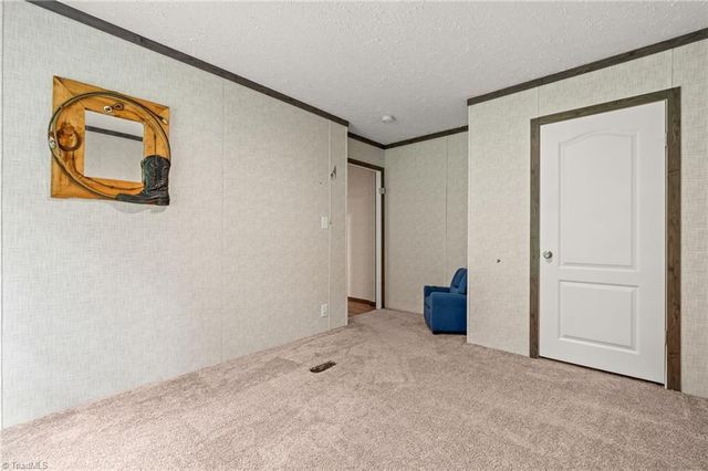 194 Lakefield Road, Stokesdale, NC 27357
