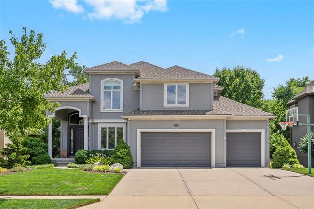 7719 W 145 Terrace, Overland Park, KS 66223