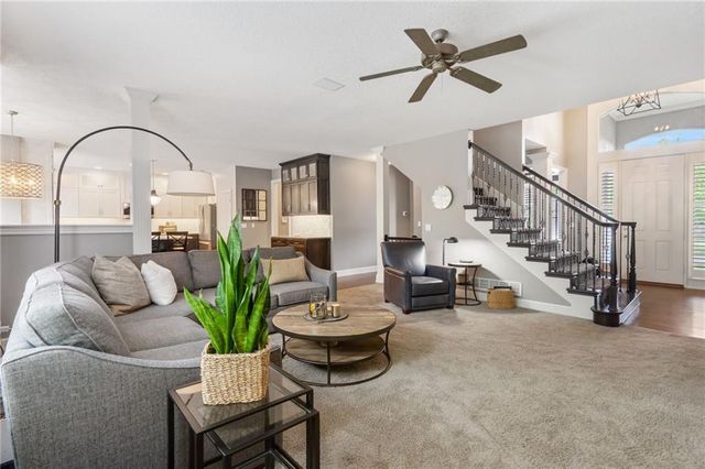 7719 W 145 Terrace, Overland Park, KS 66223