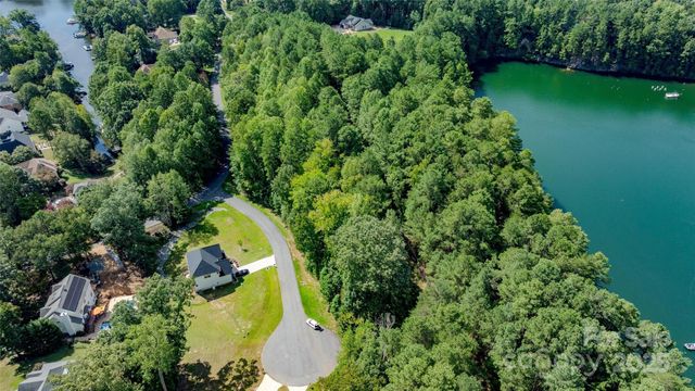 105 Quiet Trail 7, Mooresville, NC 28117