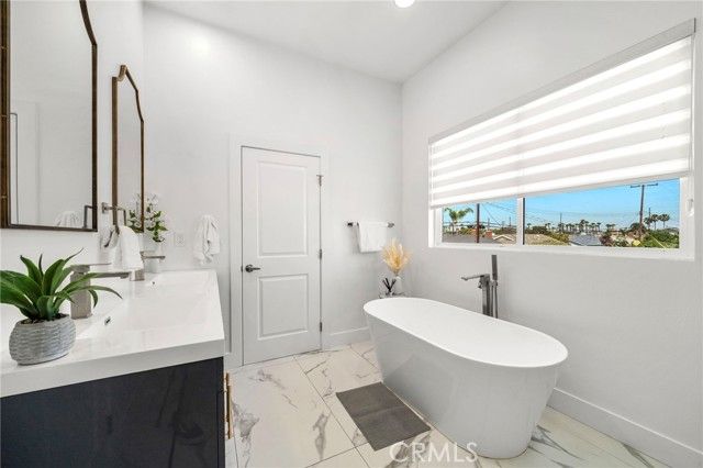 17151 Hague, Huntington Beach, CA 92647