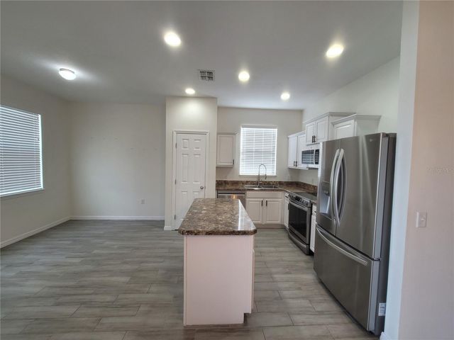 140 HIGHLAND MEADOWS STREET, Davenport, FL 33837