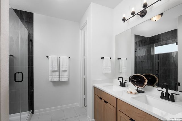 10076 Mulhouse Dr, Schertz, TX 78154