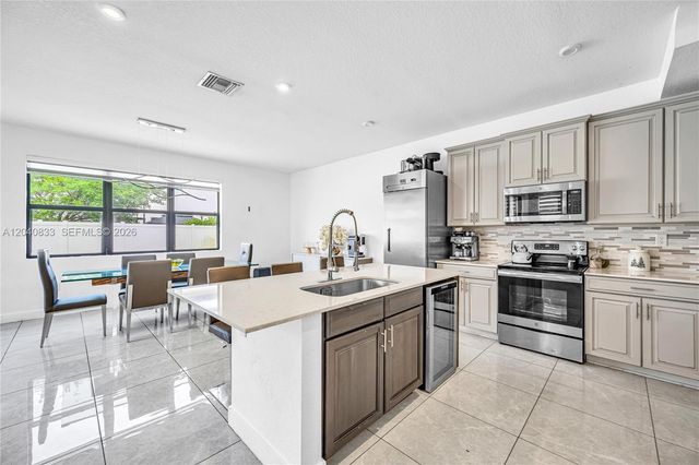 23541 SW 107th Pl, Homestead, FL 33032