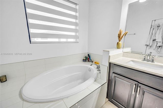 23541 SW 107th Pl, Homestead, FL 33032