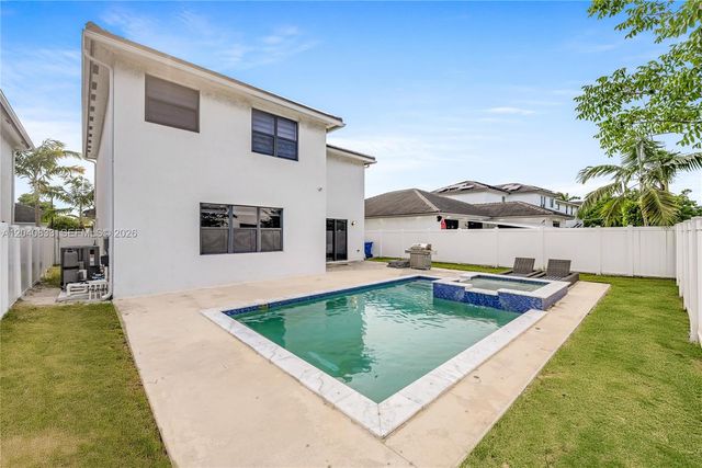 23541 SW 107th Pl, Homestead, FL 33032