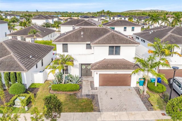 23541 SW 107th Pl, Homestead, FL 33032