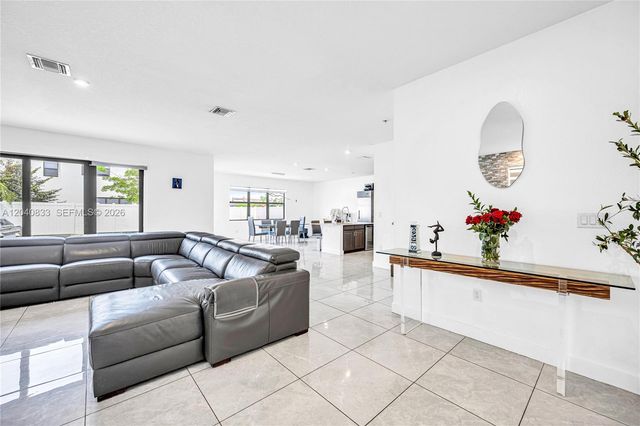 23541 SW 107th Pl, Homestead, FL 33032