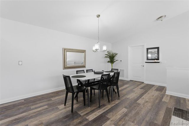 907 Watercress Lane, Fenton, MI 48430