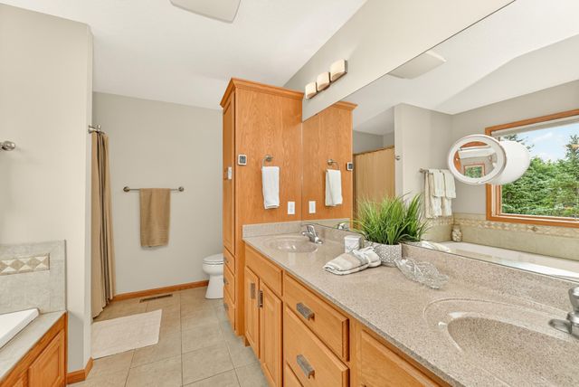 3519 Odyssey Drive SW, Rochester, MN 55902