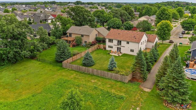 3519 Odyssey Drive SW, Rochester, MN 55902
