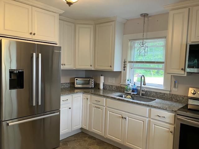 40 Desaulnier Street, Goffstown, NH 03045