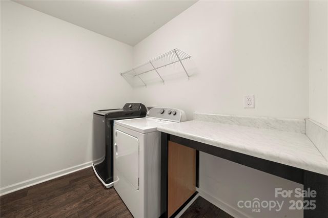 4006 Stockbrook Drive, Charlotte, NC 28215