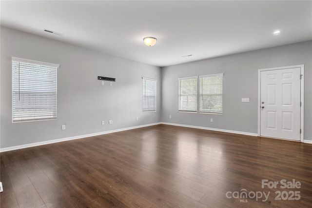 4006 Stockbrook Drive, Charlotte, NC 28215