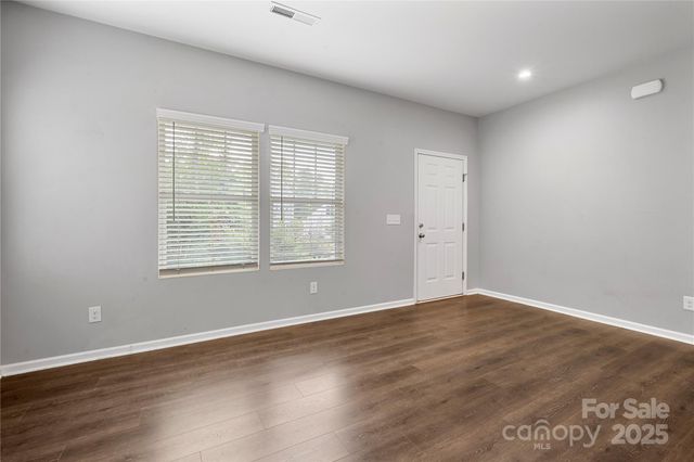 4006 Stockbrook Drive, Charlotte, NC 28215