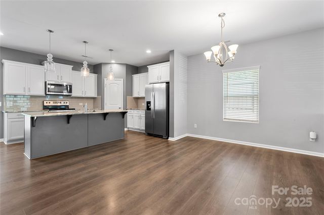 4006 Stockbrook Drive, Charlotte, NC 28215